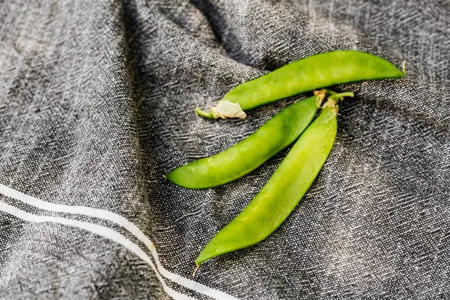 Tre sugar snaps ärter